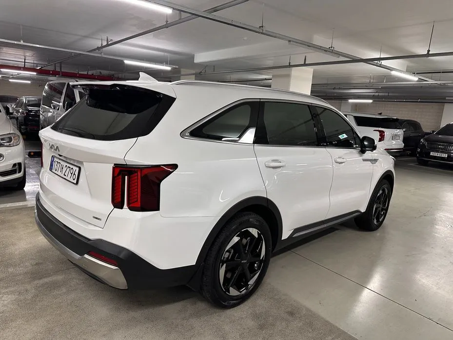 Kia Sorento — фото 5
