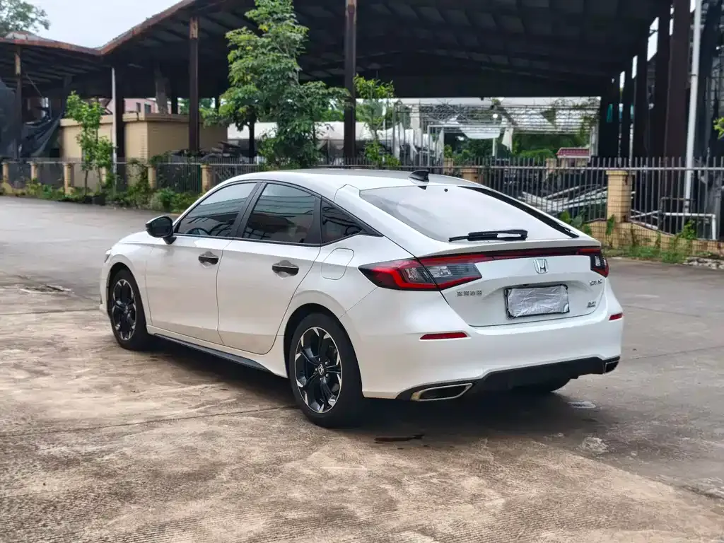 Honda Civic — фото 7