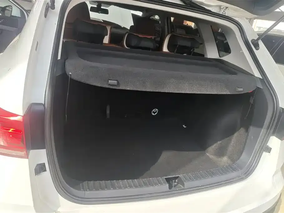 Volkswagen Tharu — фото 2