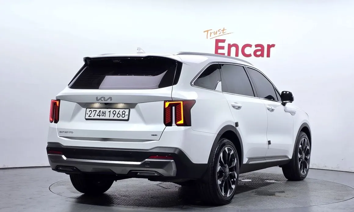 Kia Sorento — фото 3