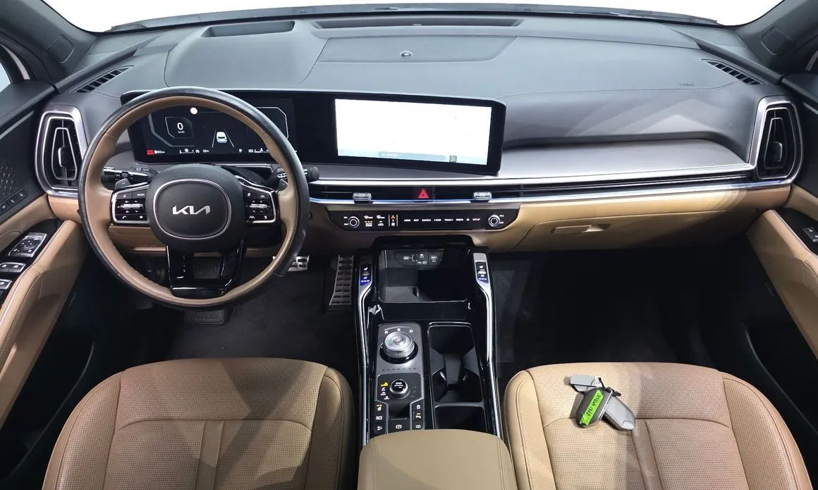 Kia Sorento — фото 7