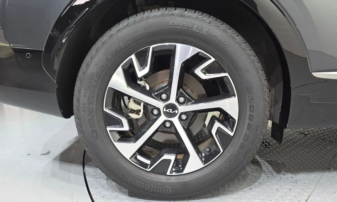 Kia Sportage — фото 9