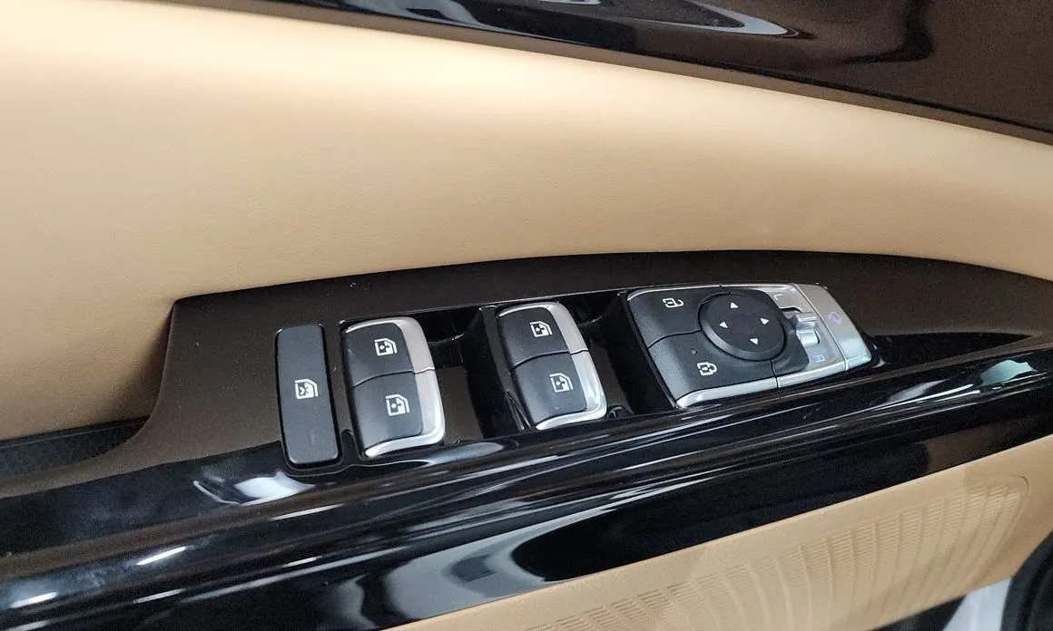 Kia Carnival 2023 из KR, фото 7
