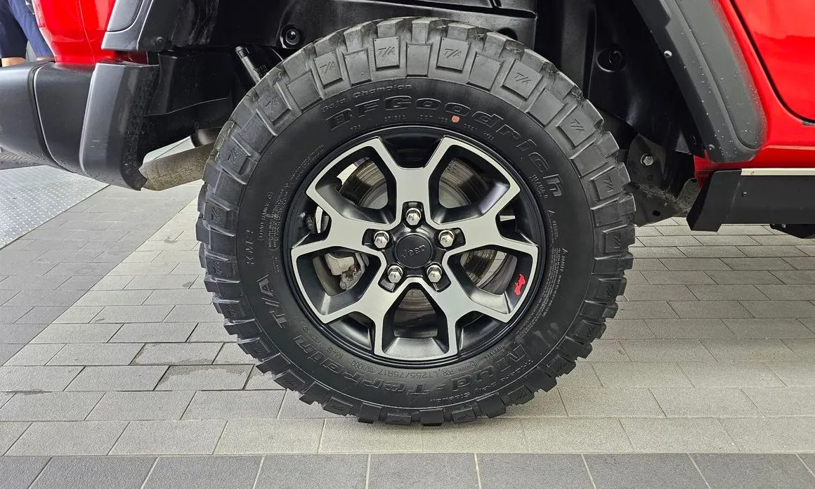 Jeep Wrangler — фото 9
