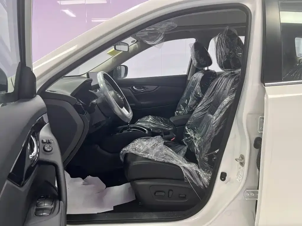 Nissan X-Trail — фото 10