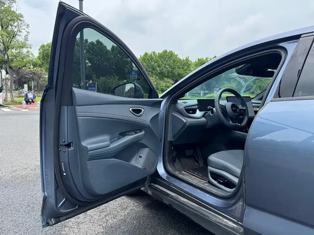 BYD Seal 06GT — фото 9