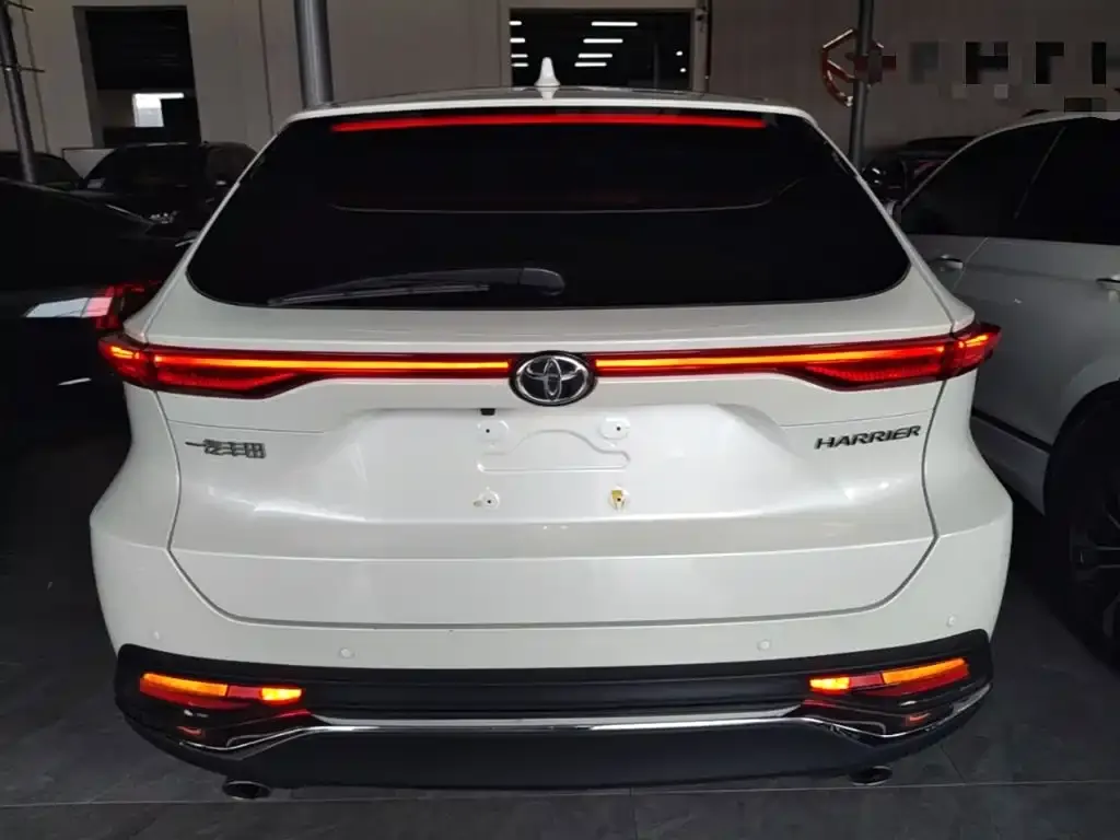 Toyota Harrier — фото 5
