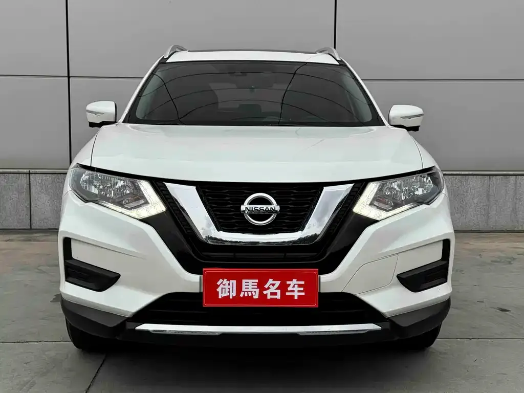 Nissan X-Trail — фото 6