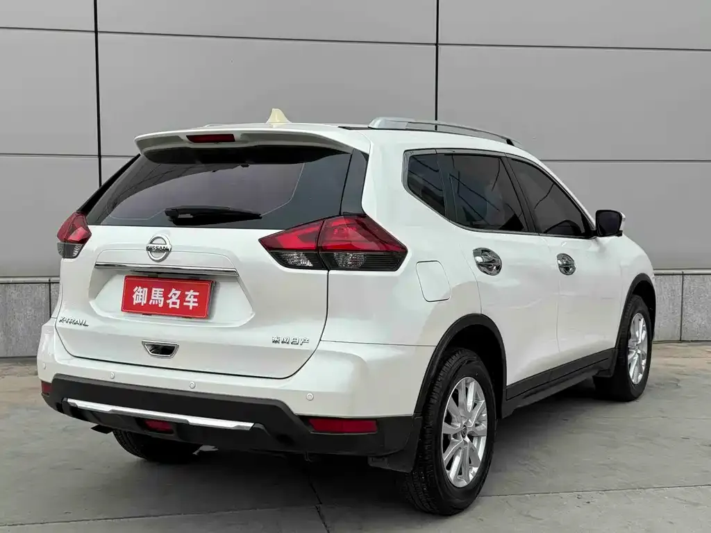 Nissan X-Trail — фото 2