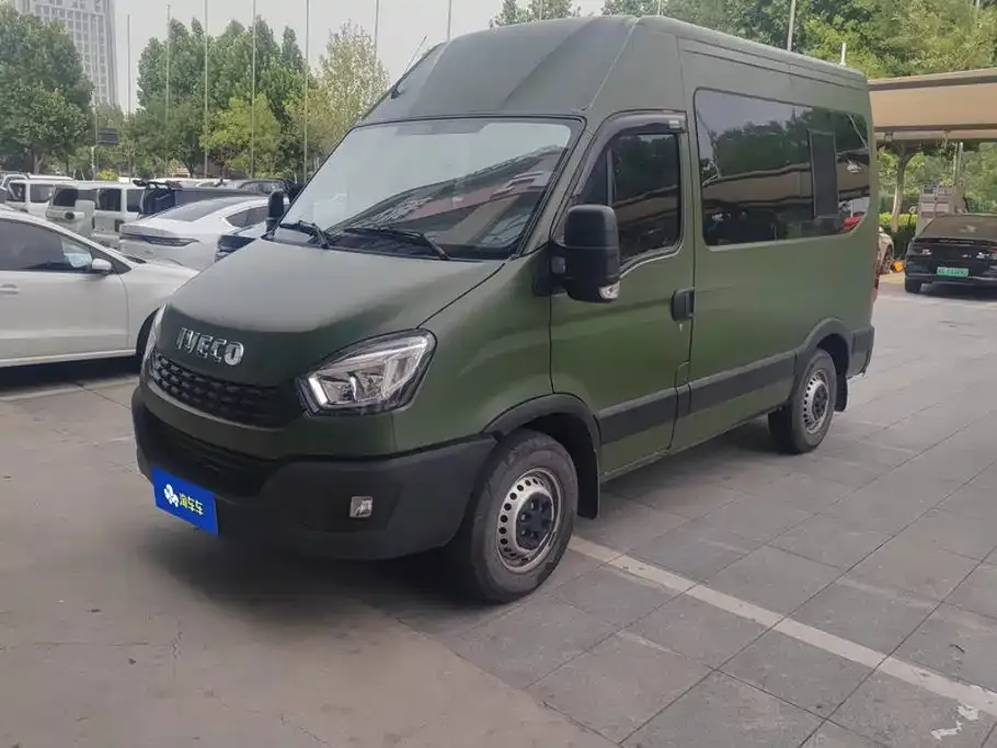 IVECO Ousheng — фото 1