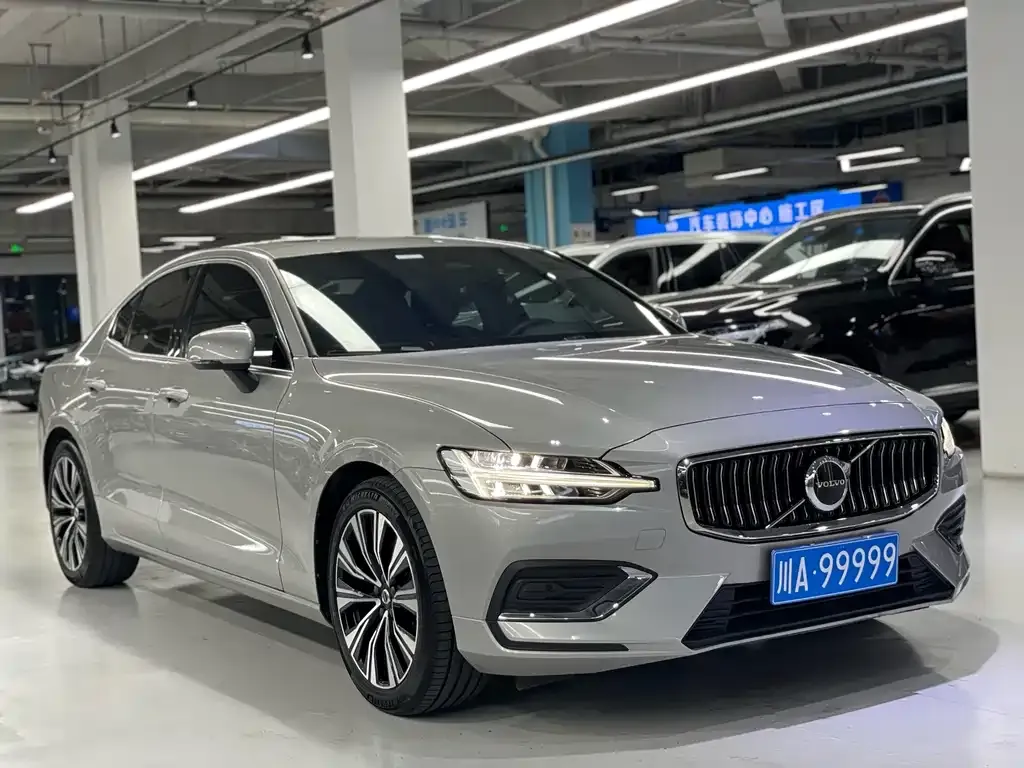 Volvo S60 — фото 3