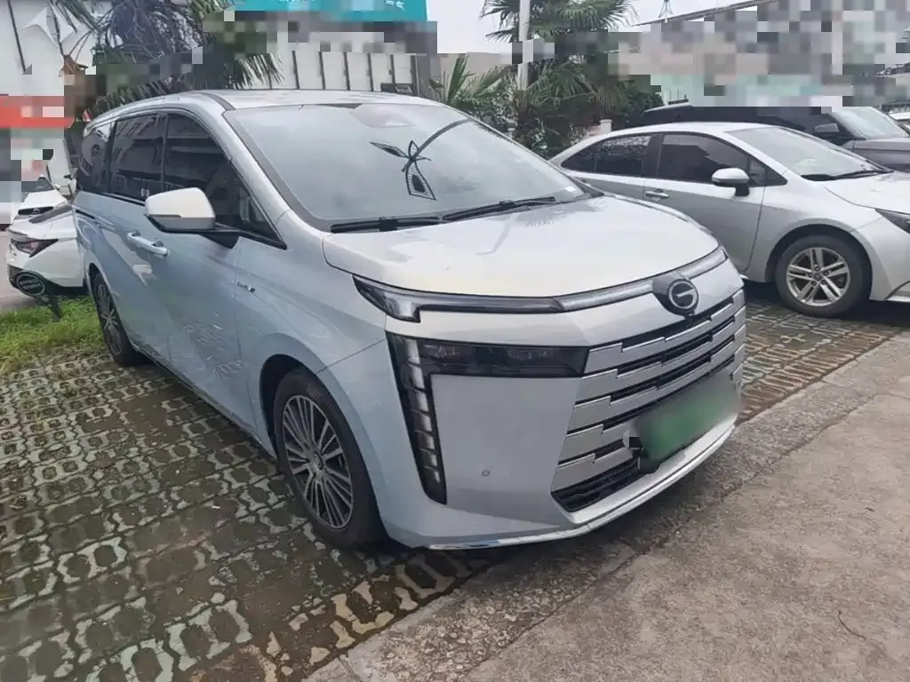 GAC Motor 传祺E8 PHEV — фото 7