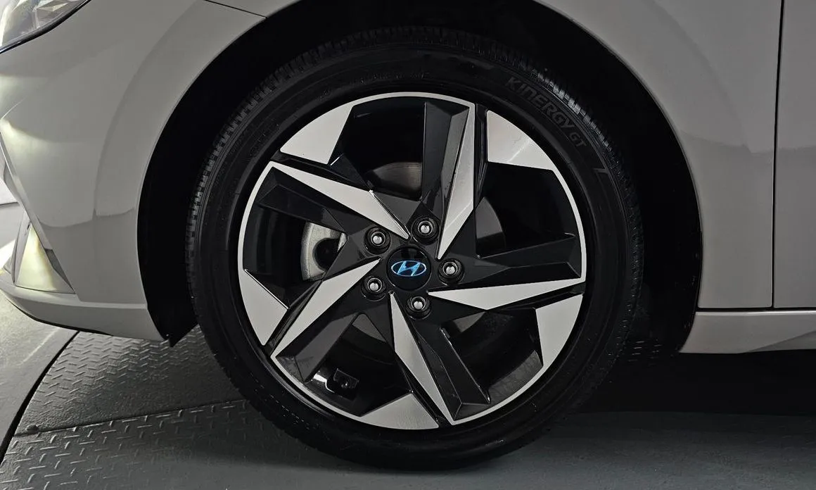 Hyundai AVANTE — фото 6