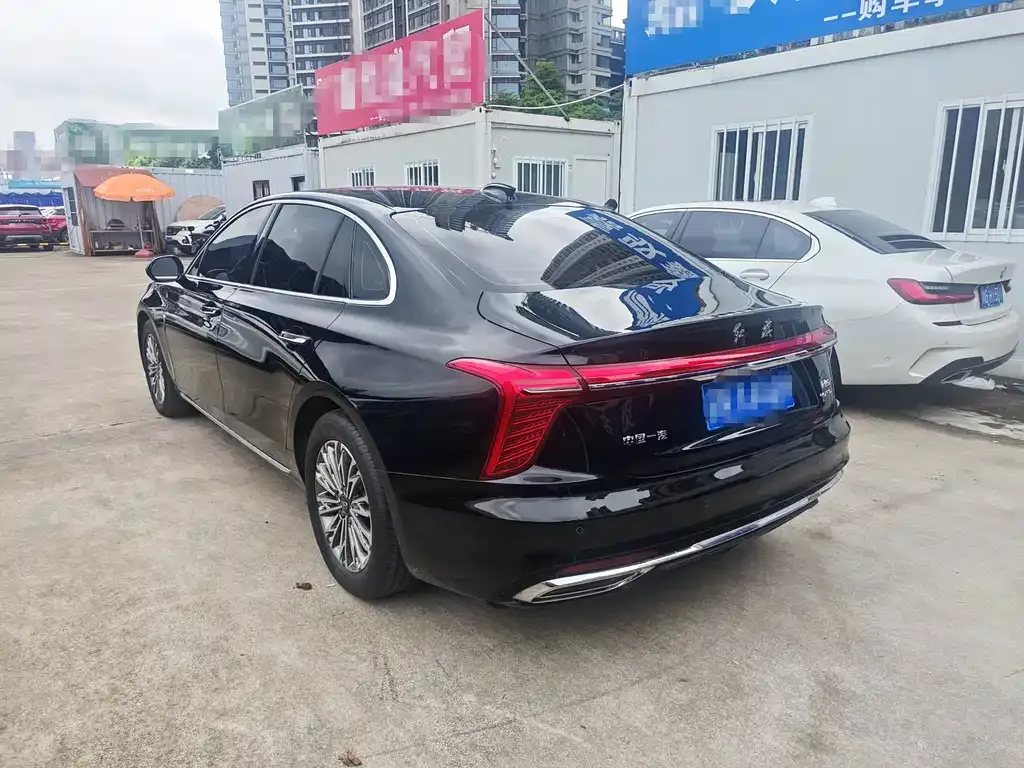 Hongqi H5 — фото 7