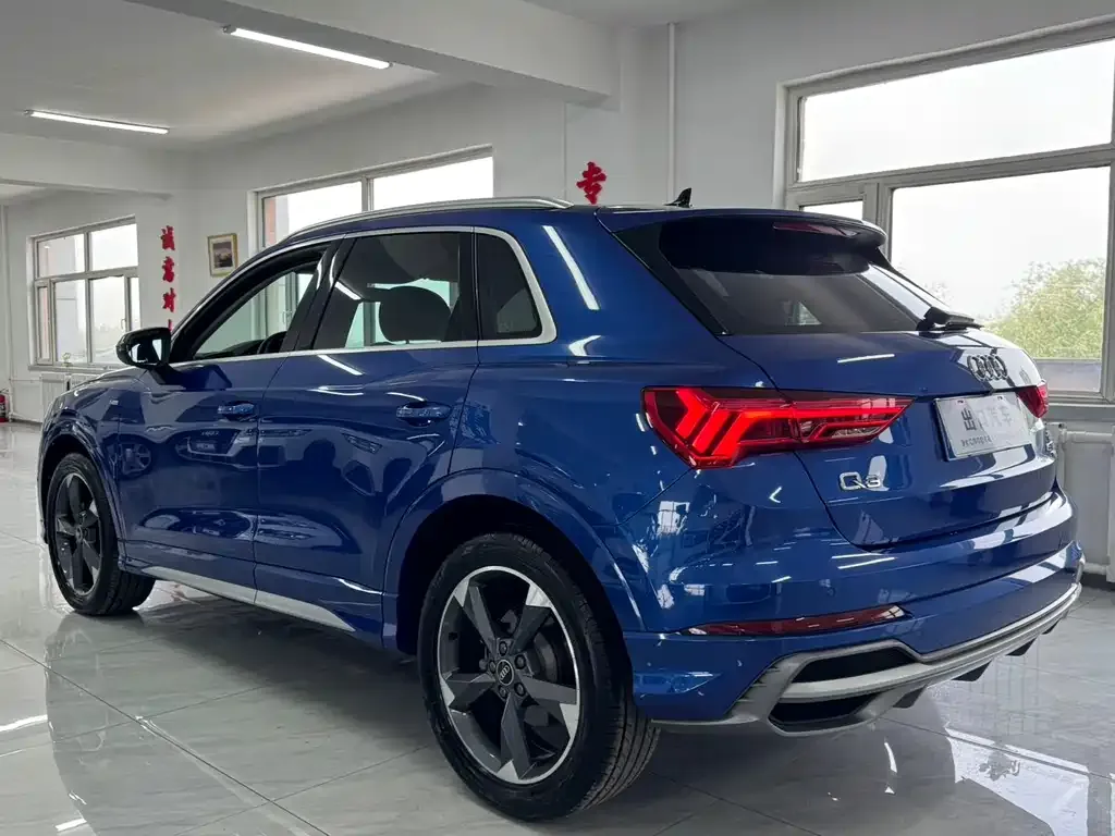 Audi Q3 — фото 4