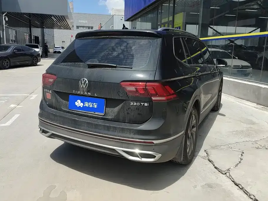 Volkswagen Tiguan L — фото 9