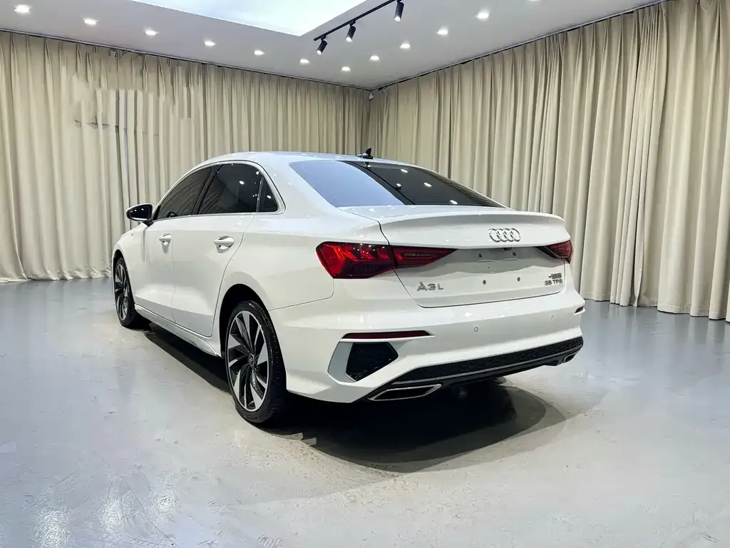 Audi A3 — фото 9
