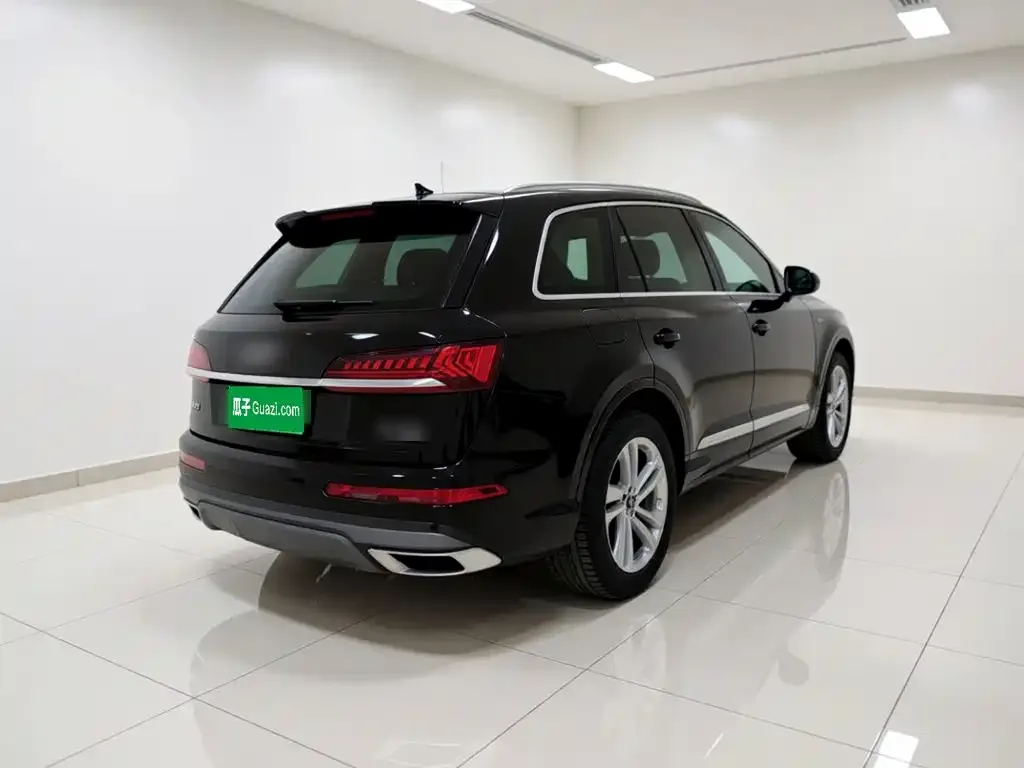 Audi Q7 — фото 4