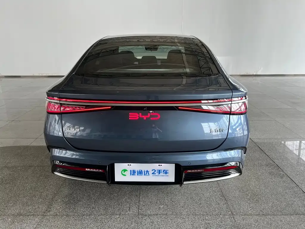 BYD Seal 07 DM-i — фото 3