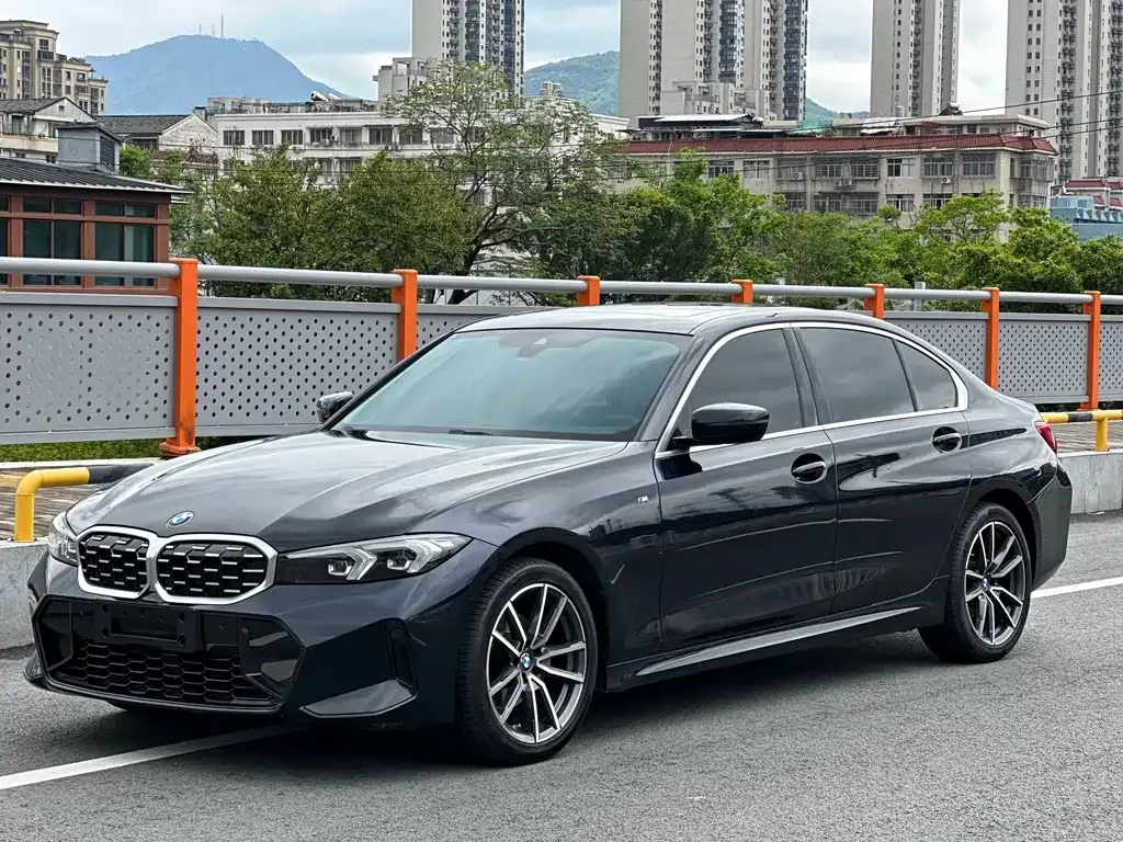 BMW 3 Series — фото 1