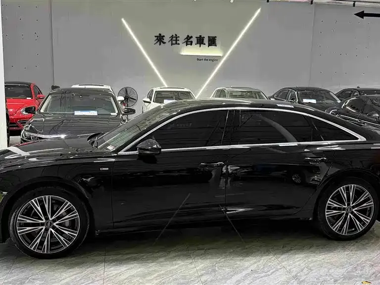 Audi A6L — фото 9