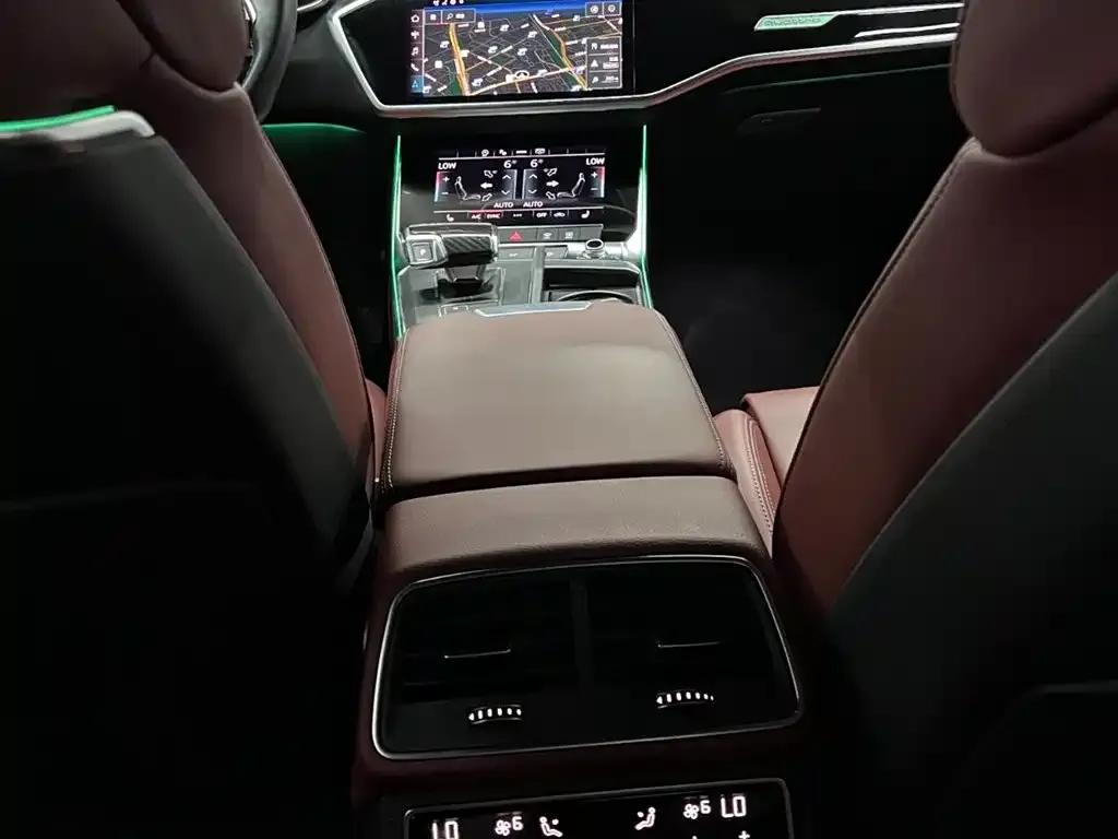 Audi A7L — фото 4