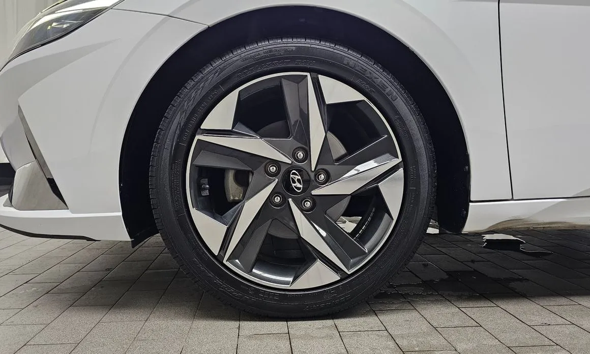 Hyundai AVANTE — фото 7