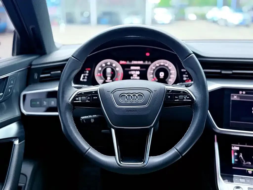 Audi A6L — фото 6