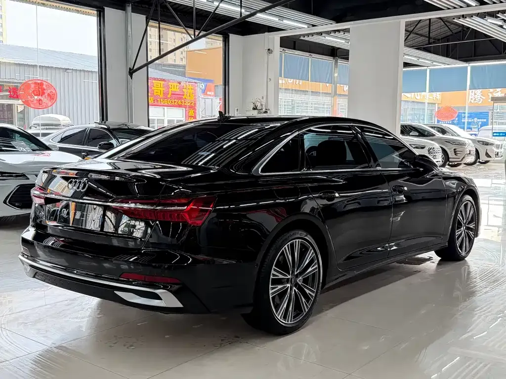 Audi A6L — фото 6