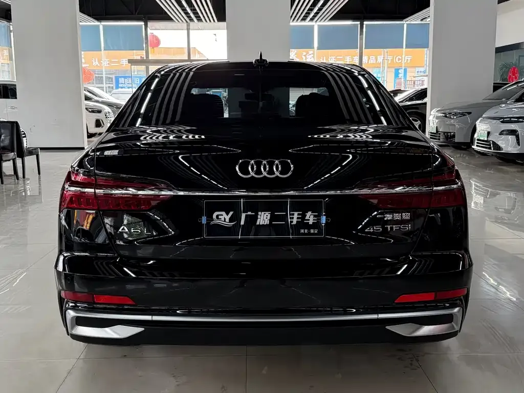 Audi A6L — фото 10
