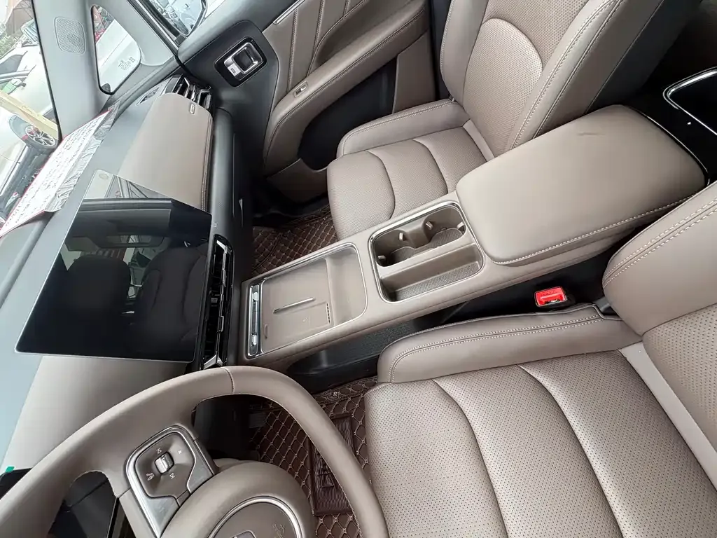 Wuling Starlight 730 New Energy — фото 9