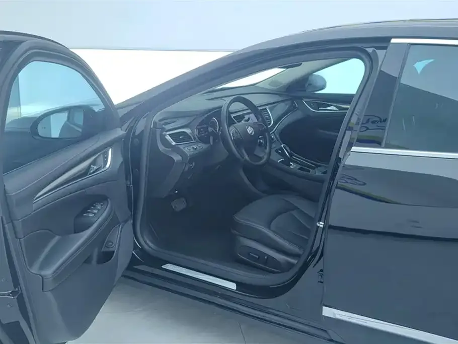 Buick LaCrosse 2022 из CN, фото 2