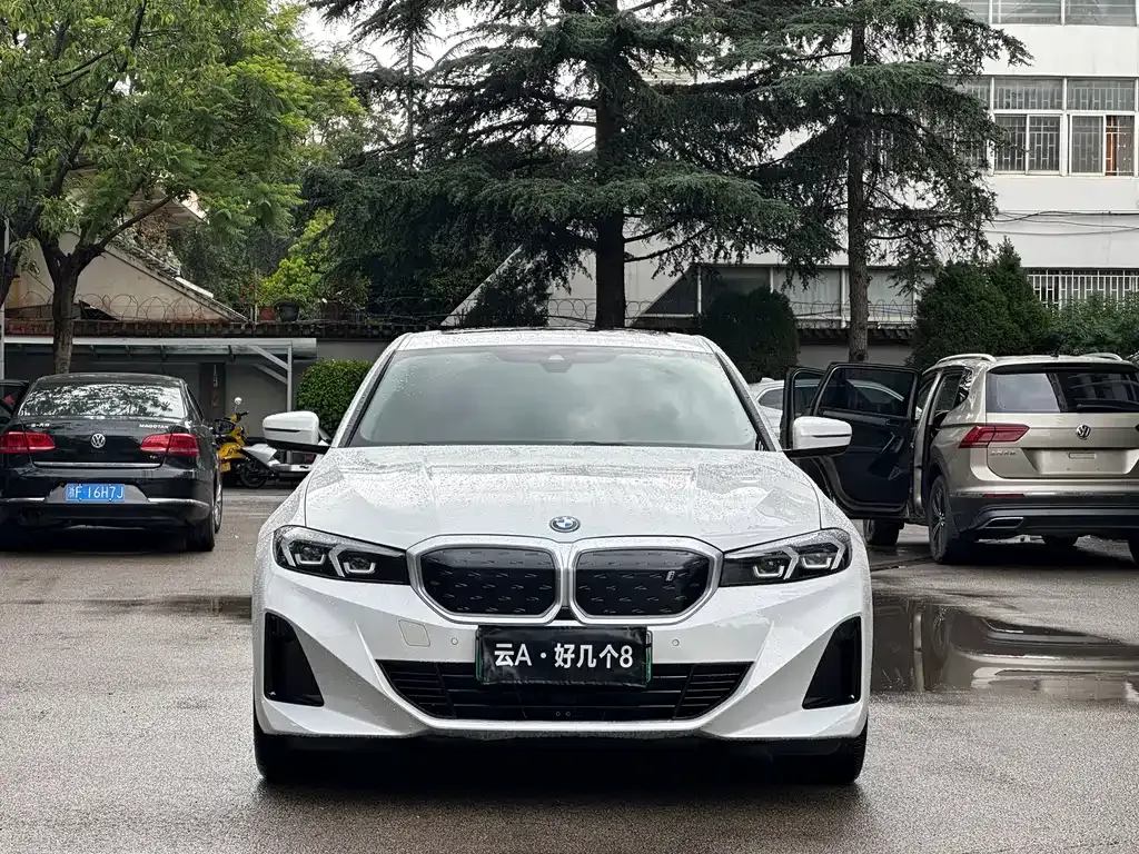 BMW i3 — фото 8