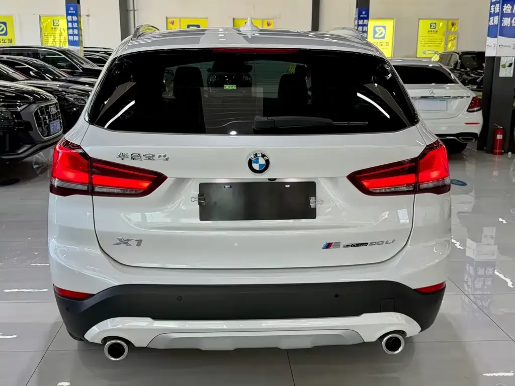 BMW X1 — фото 4