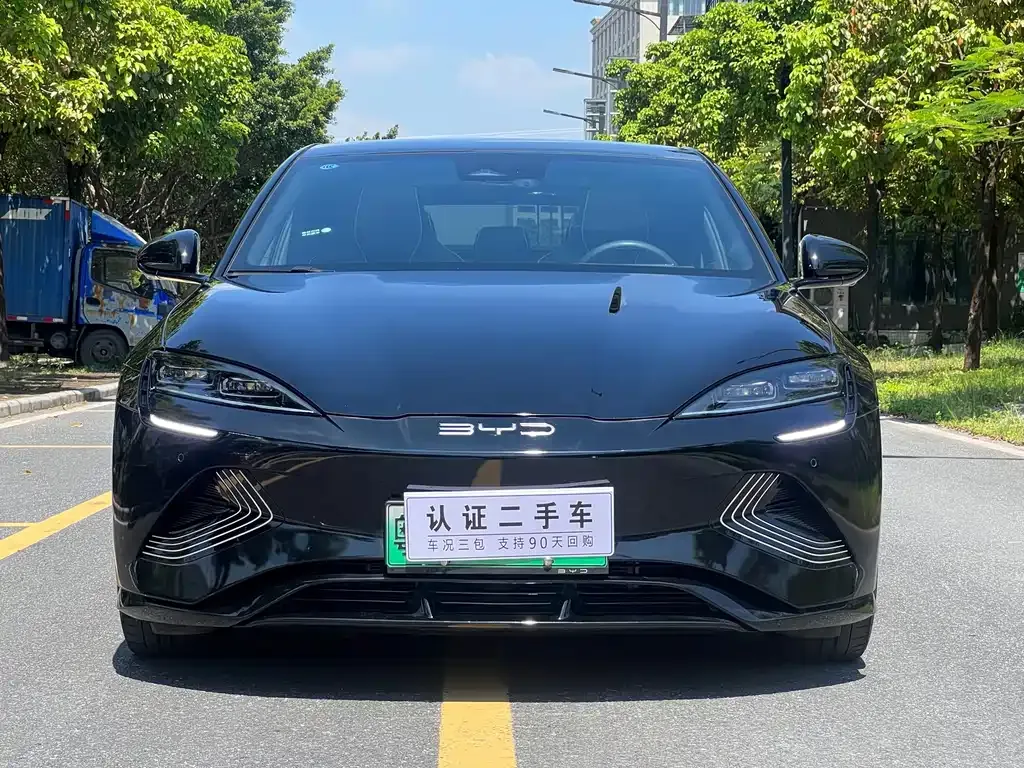 BYD Seal — фото 6