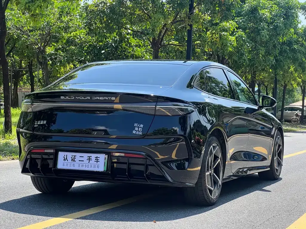 BYD Seal — фото 8