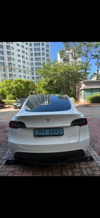 Tesla Model Y — фото 5
