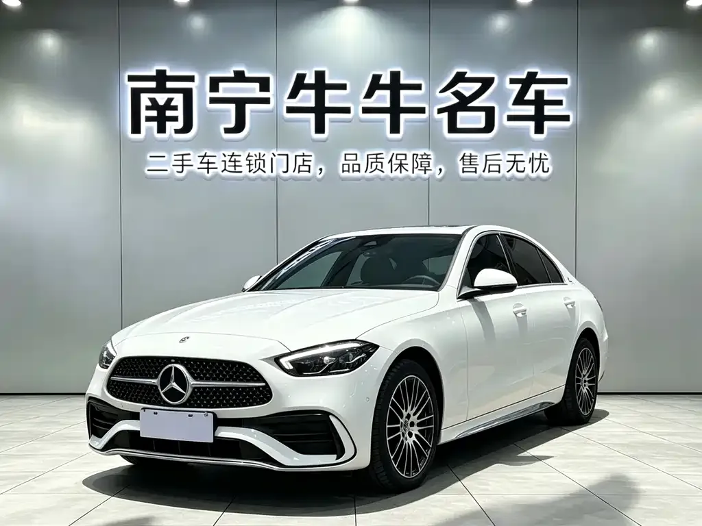 Mercedes-Benz C-Class — фото 1