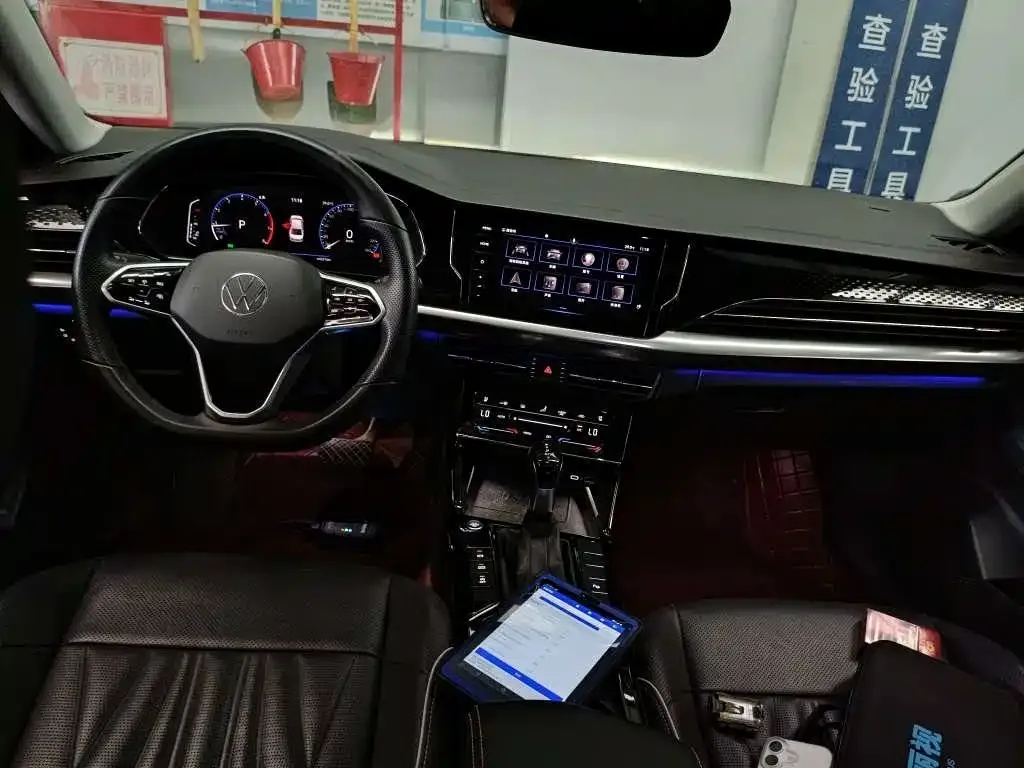 Volkswagen Passat — фото 9