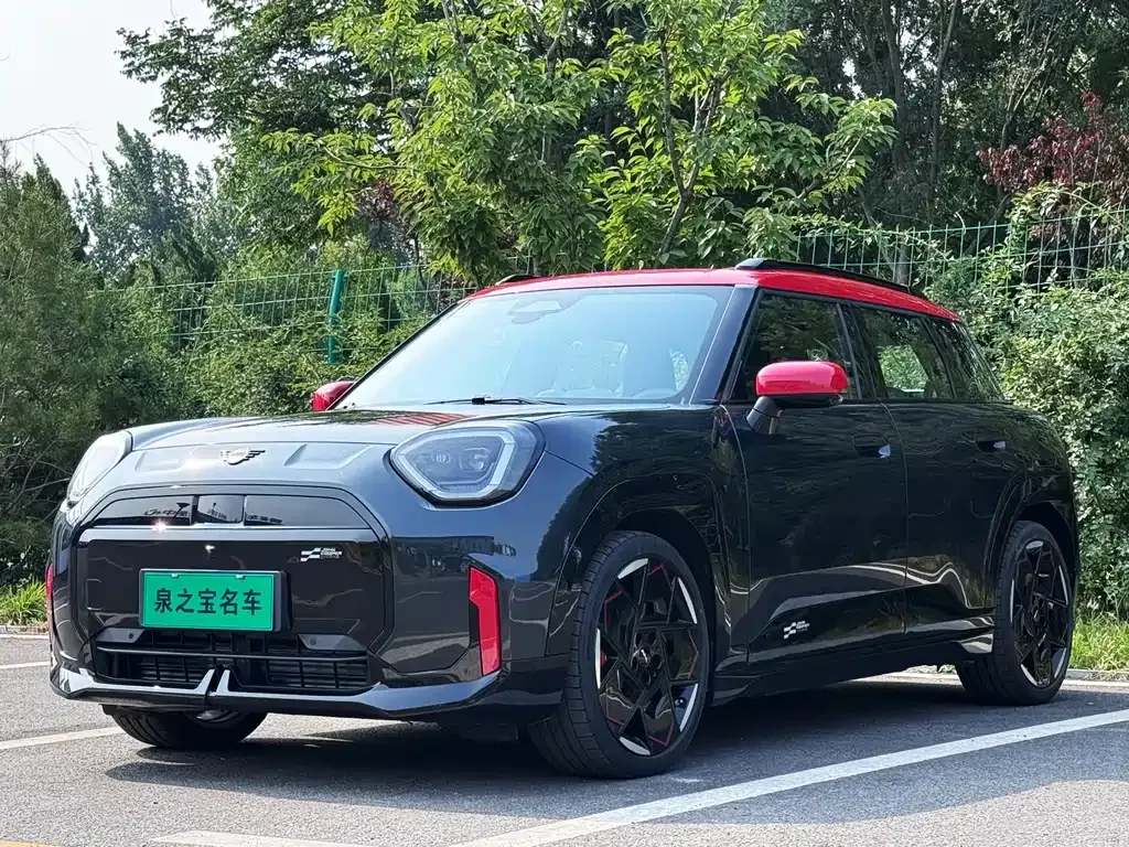 MINI Aceman JCW Electric — фото 1