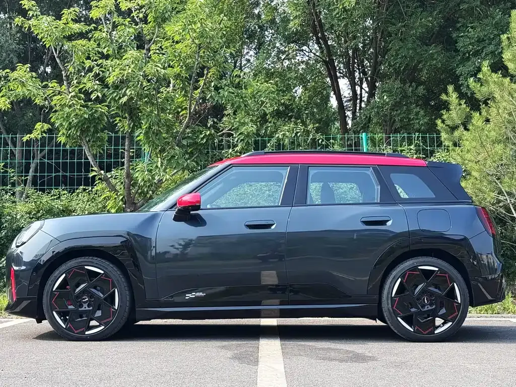 MINI Aceman JCW Electric — фото 7