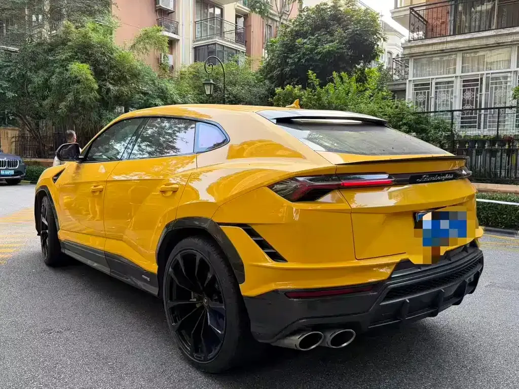 Lamborghini Urus — фото 5