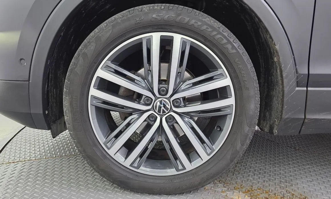 Volkswagen Tiguan — фото 5