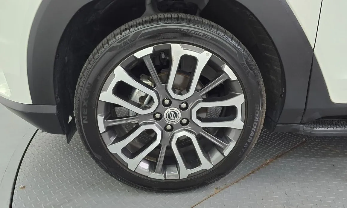 KG Mobility (Ssangyong) Torres — фото 4