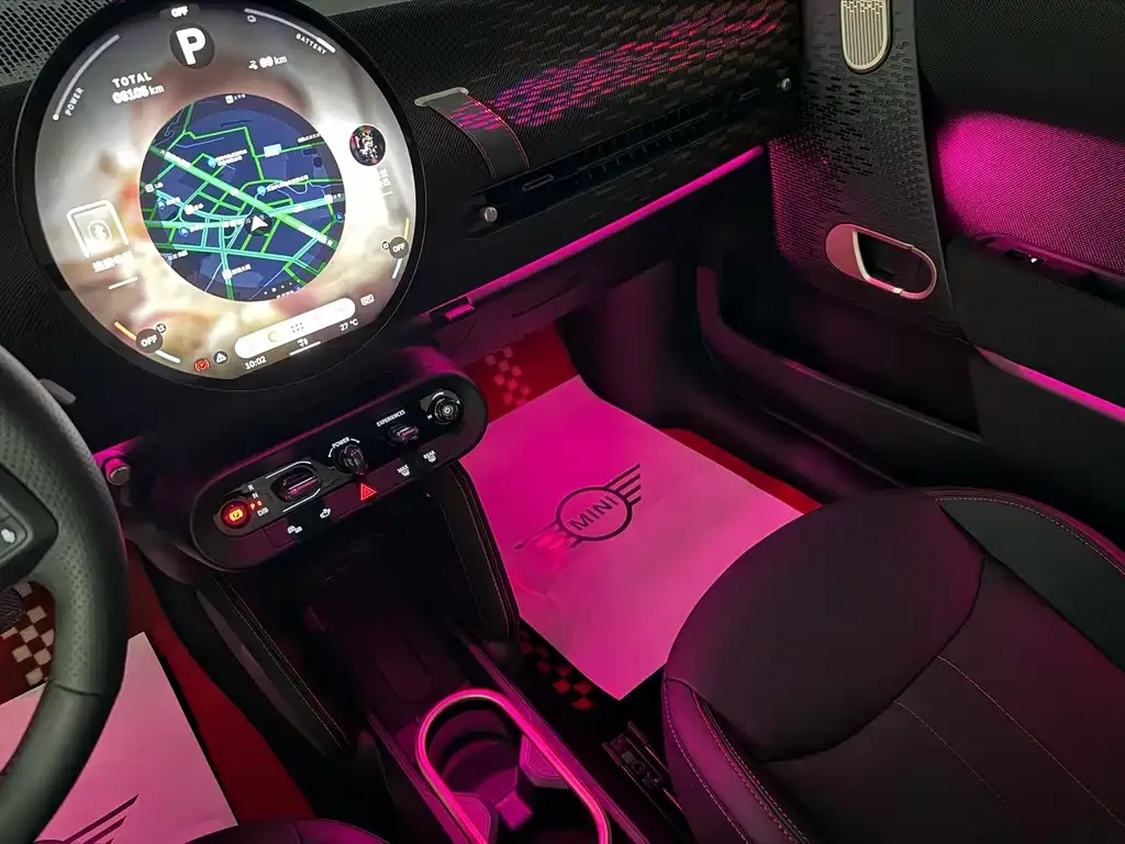 MINI JCW Electric — фото 5