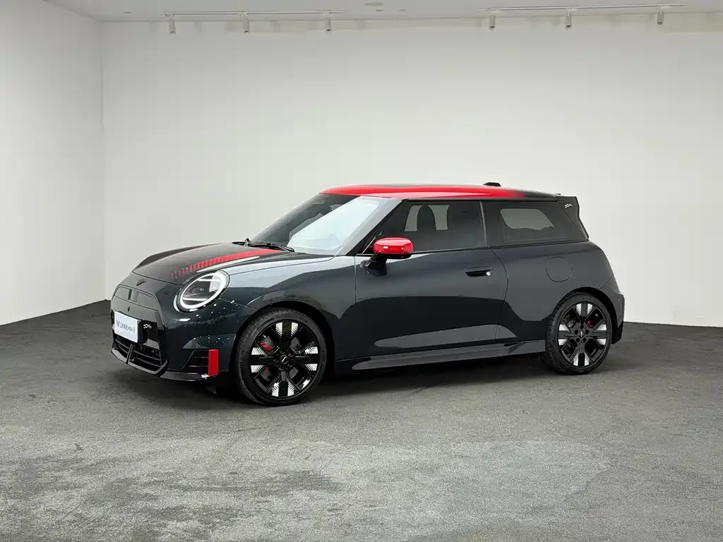 MINI JCW Electric — фото 6