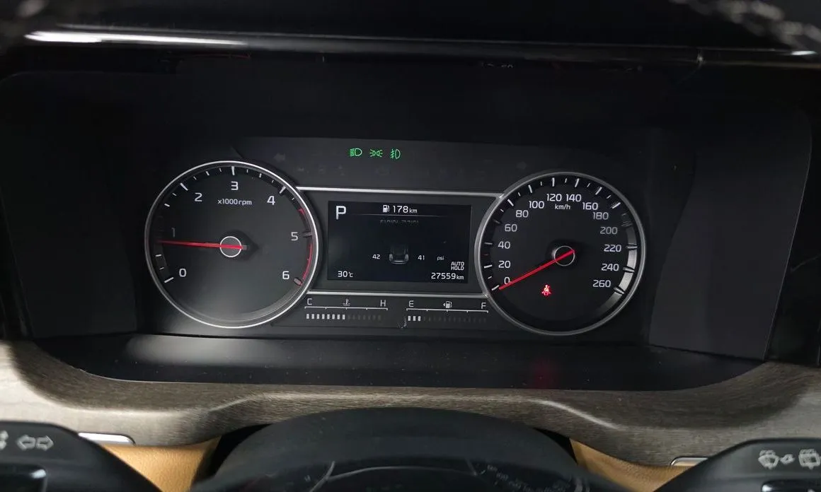 Kia Sorento — фото 4