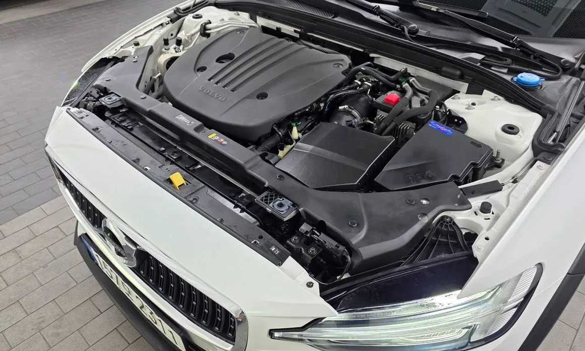 Volvo V60 2021 из KR, фото 7