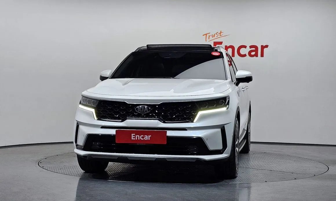 Kia Sorento — фото 6