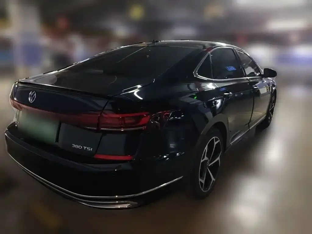 Volkswagen Passat — фото 5
